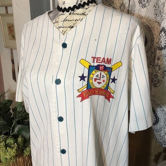 Vintage FAO SCHWARZ team FAO Schwarz pin striped baseball jersey inspired shirt. - Picture 3 of 10